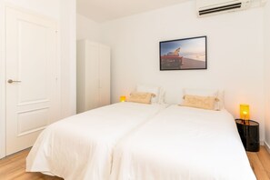 6 Schlafzimmer, Bügeleisen/Bügelbrett, Internetzugang, Bettwäsche