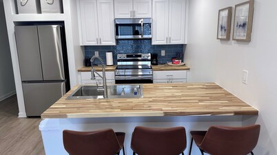 Sewing Serenity B- New 2 BR Home in Hamilton, MO - 3 blocks to Missouri Star
