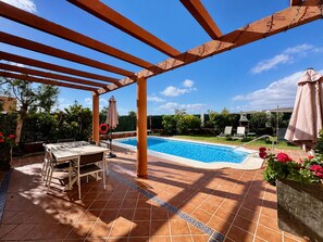 Piscine extérieure, piscine chauffée