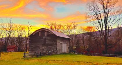 Triquetra: A Shenandoah Farmstay Retreat