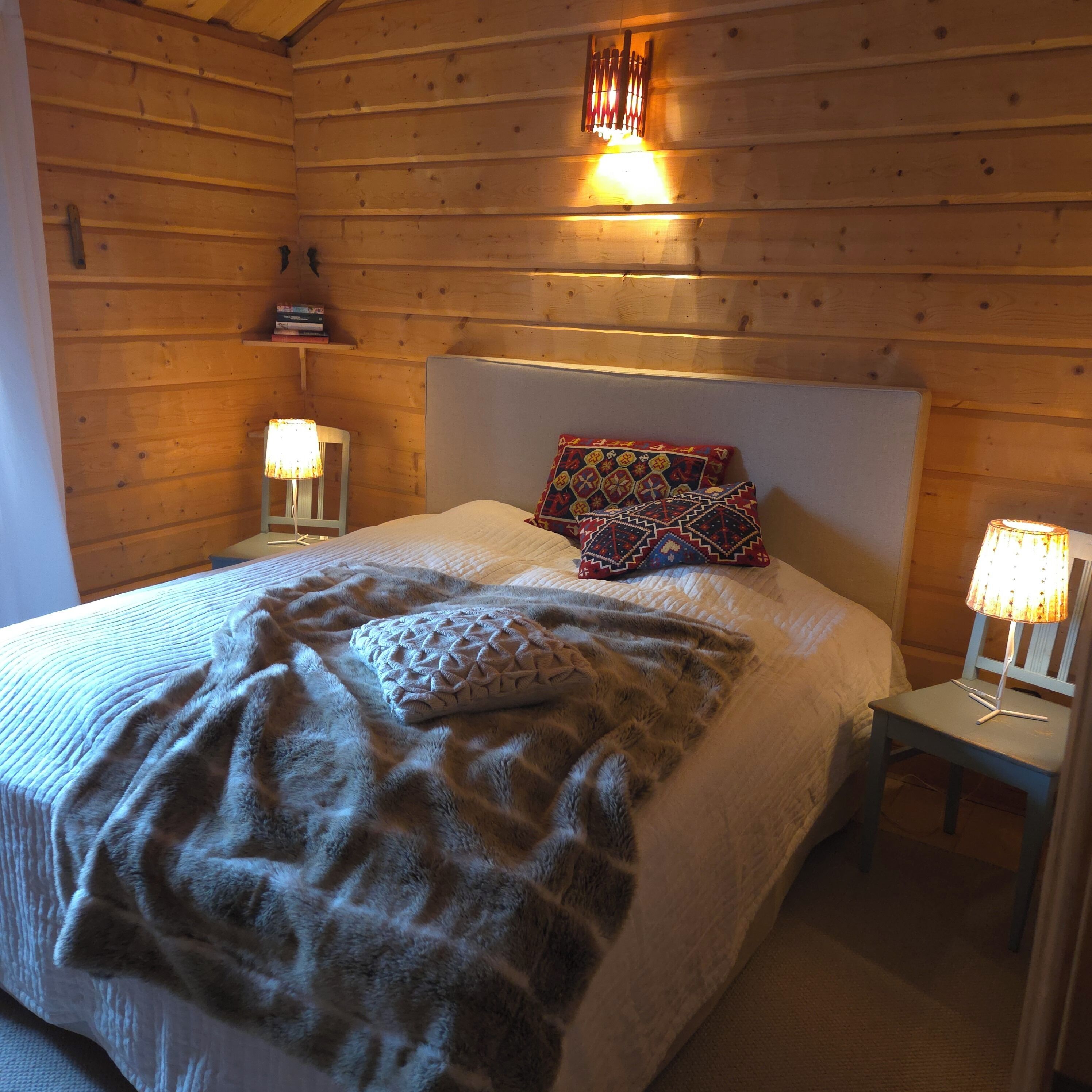 Comfort Cabin, Mountain View | Free WiFi, bed sheets