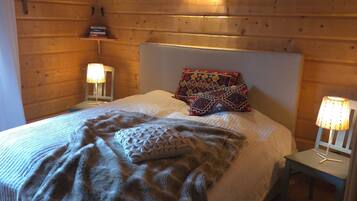 Comfort Cabin, Mountain View | Free WiFi, bed sheets