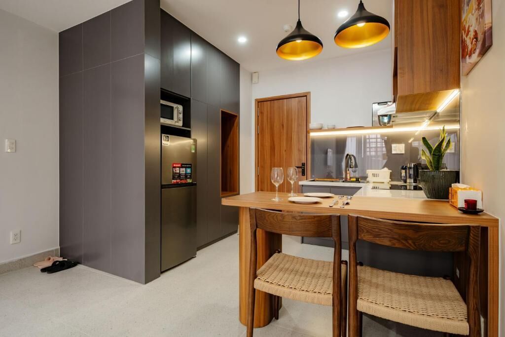 Junior Apartment, City View | Dapur peribadi | Peti sejuk, ketuhar gelombang mikro, dapur 
