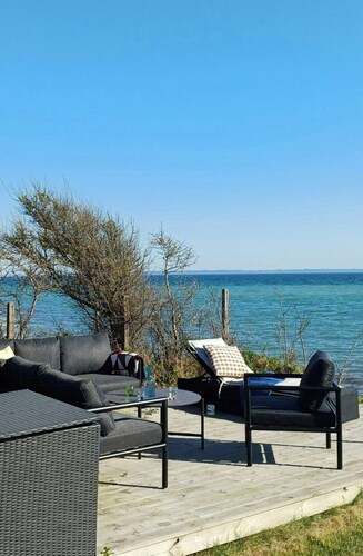 Personal house with direct access to the beach