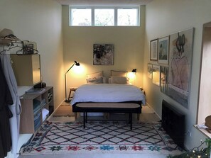 Desk, free WiFi - Architect-designed wooden house near beach (Odder)