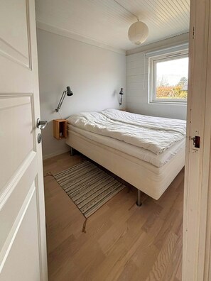 Free WiFi - Authentic 1970s house with garden in Smidstrup (Gilleleje)