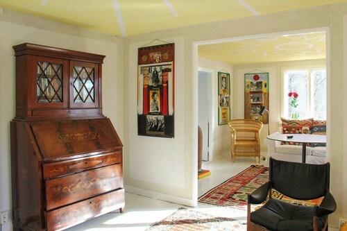 Artist's apartment by Helge River in Skåne
