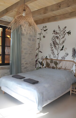 Gîte Hirondelle – Peaceful Farmhouse Retreat Near Bretenoux