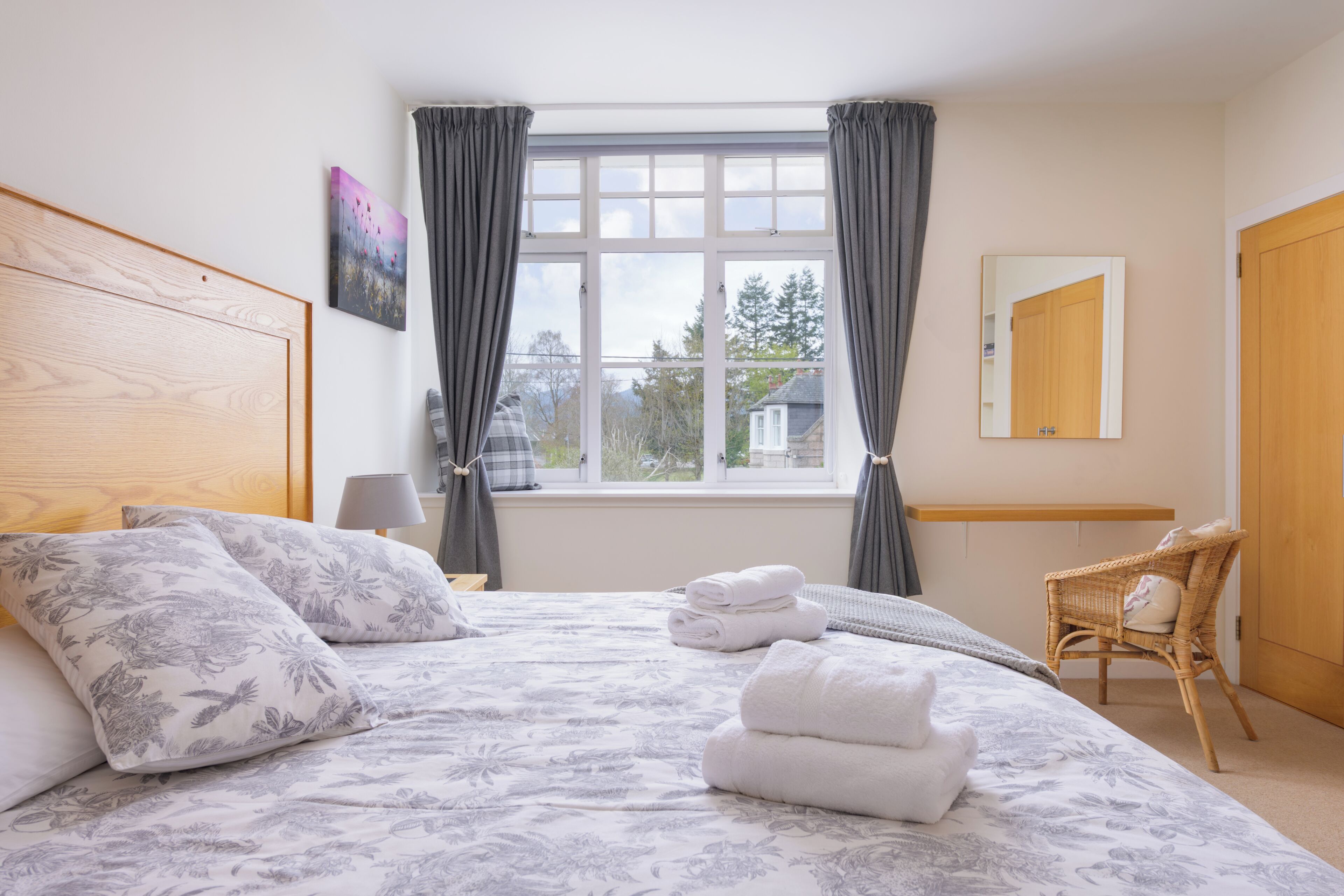 3 bedrooms, iron/ironing board, free WiFi, bed sheets