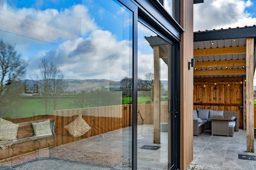 Finest Retreats | Cae Rhug