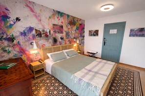 4 bedrooms, iron/ironing board, travel crib, free WiFi