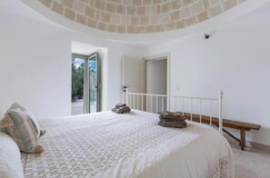 2 bedrooms, iron/ironing board, WiFi, bed sheets - Borgo Paoli Authentic Trullo Lui Ostuni, with private pool and olive groove (Ostuni)