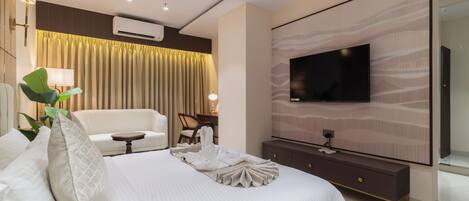 Premium Room, City View | In-room safe, desk, laptop workspace, soundproofing