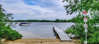 Cozy Family Home w/ Beach Access