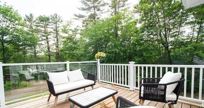 Fully Updated Lake View Home on Thomas Pond