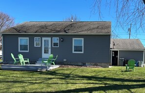 Exterior - Charming 2-bedroom home. Perfect for traveling professionals Finger lakes Auburn (Auburn)