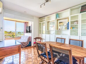 Living Room - Les Regates by Interhome (Hyères)