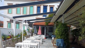 Utendørsservering