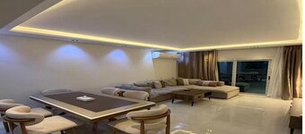Chic Stays - Premium 3BR Alamein - Sea View