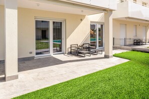 Outdoor dining - 631A Maison Villa Ronchi (Peschiera del Garda)