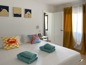 Fer et planche à repasser, Wi-Fi, draps fournis