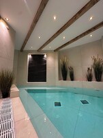 室内 SPA 浴缸