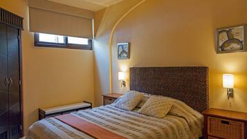 WiFi, bed sheets