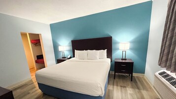 Tabla de planchar con plancha, wifi gratis, ropa de cama