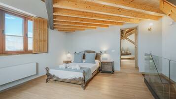 Tabla de planchar con plancha, wifi, ropa de cama