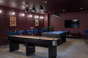 Games room - Student Only The Store House (Leeds)