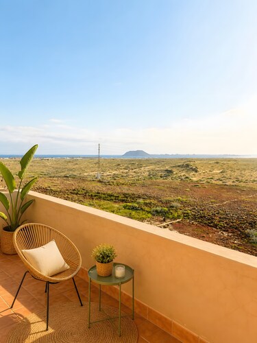  'Parque Natural Ocean View' with Sea View, Shared Pool and Wi-Fi