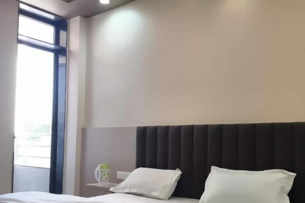 Deluxe-Doppelzimmer, Hügelblick