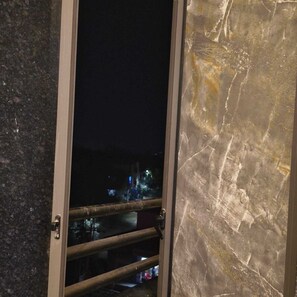 Standard Single Room, Balcony, Mountain View | Balcony - Hotel Bhawani (Udaipur)