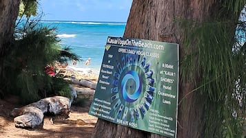 Am Strand, Liegestühle, Strandtücher