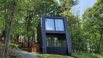 Loft (1 Bedroom) | Front of property