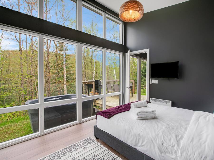 Villa (2 Bedrooms) | Iron/ironing board, WiFi (free), bed sheets