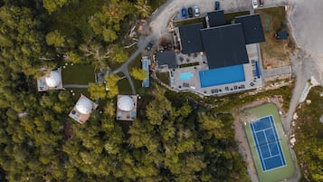 Tennis court
