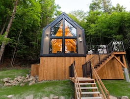 Loft (1 Bedroom) | Front of property