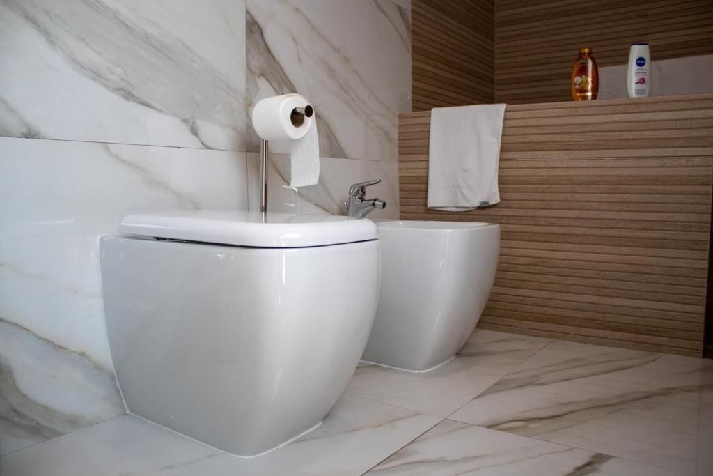 Doppia Comfort, balcone, vista giardino | Bagno