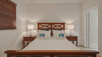 Lit parapluie, Wi-Fi gratuit, draps fournis