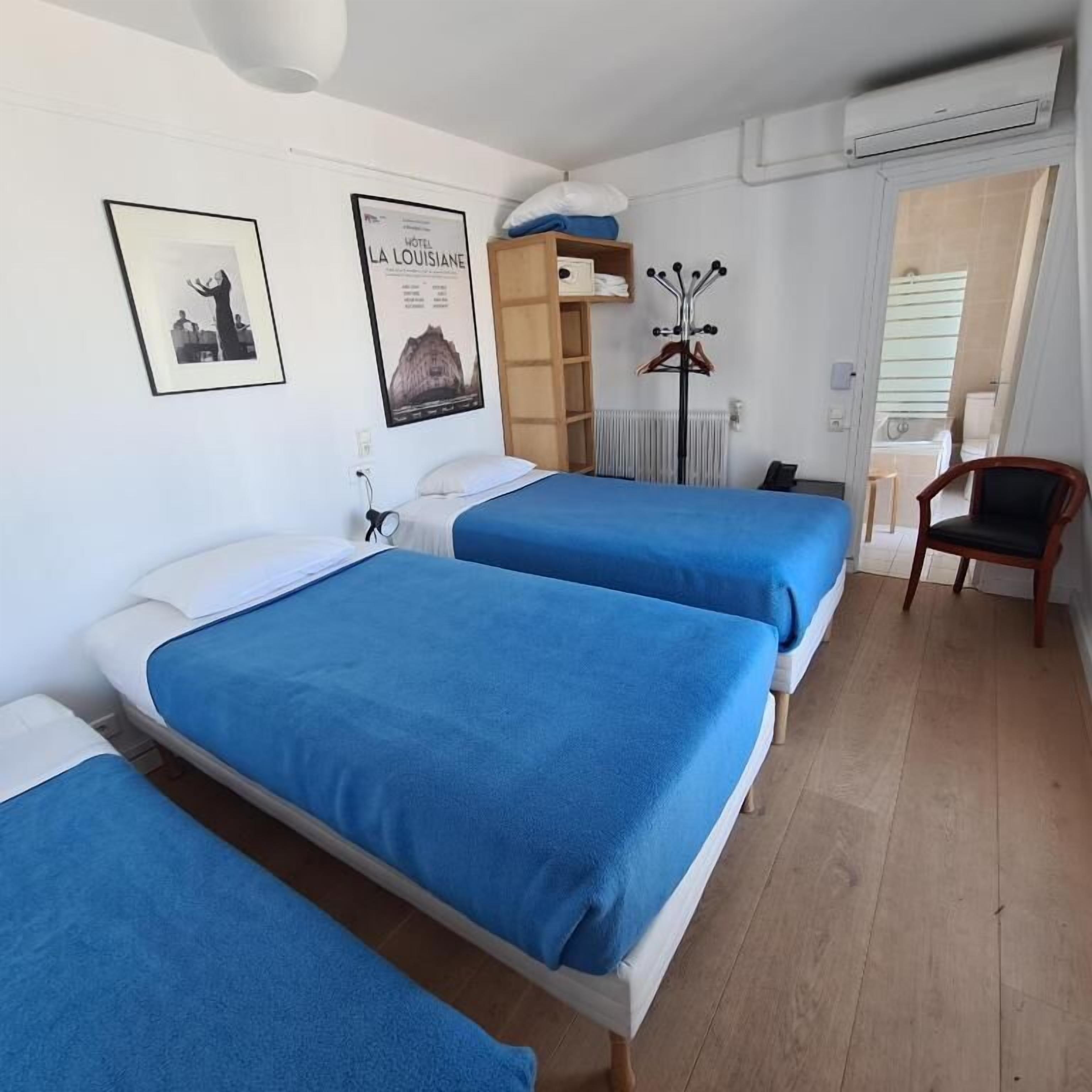 Suite familiare, balcone, vista città | Una cassaforte in camera, tende oscuranti, insonorizzazione