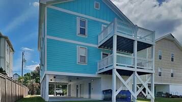 Studio (3 Bedrooms) | Fasilitas properti