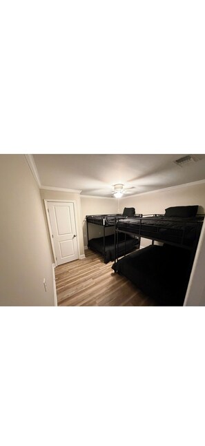 Interior - Coastal Retreat-0.5 Mi to Beach-Huge Yard-Sleeps 8 (Panama City Beach)
