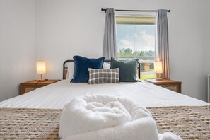 3 bedrooms, iron/ironing board, WiFi, bed sheets - 7 min to Brushy Creek Retreat 3BR house with Office (Round Rock)