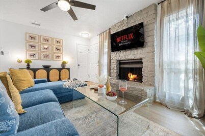 7 min to Brushy Creek Retreat 3BR house with Office