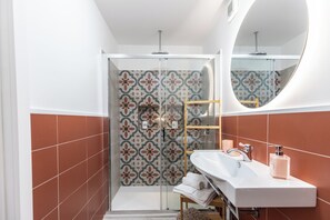 Apartment, Balcony, City View | Bathroom - La Palommella (Massa Lubrense)
