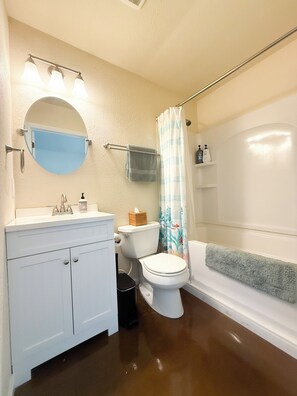 Bathroom - Tiny home in lovely Rockport TX-Frigate House #2 (Rockport)