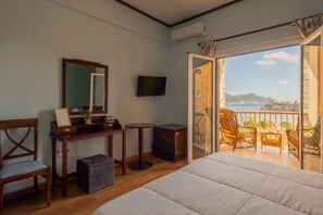 Tripla Comfort, vista mare | Una cassaforte in camera, tende oscuranti, Wi-Fi gratuito