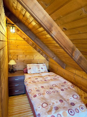 Iron/ironing board, bed sheets - Cabin Varde | 2-bedroom cabin in charming Žabljak (Žabljak)