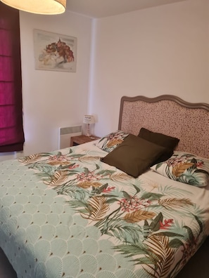 4 chambres, fer et planche Ă repasser, accĂšs Internet, draps fournis